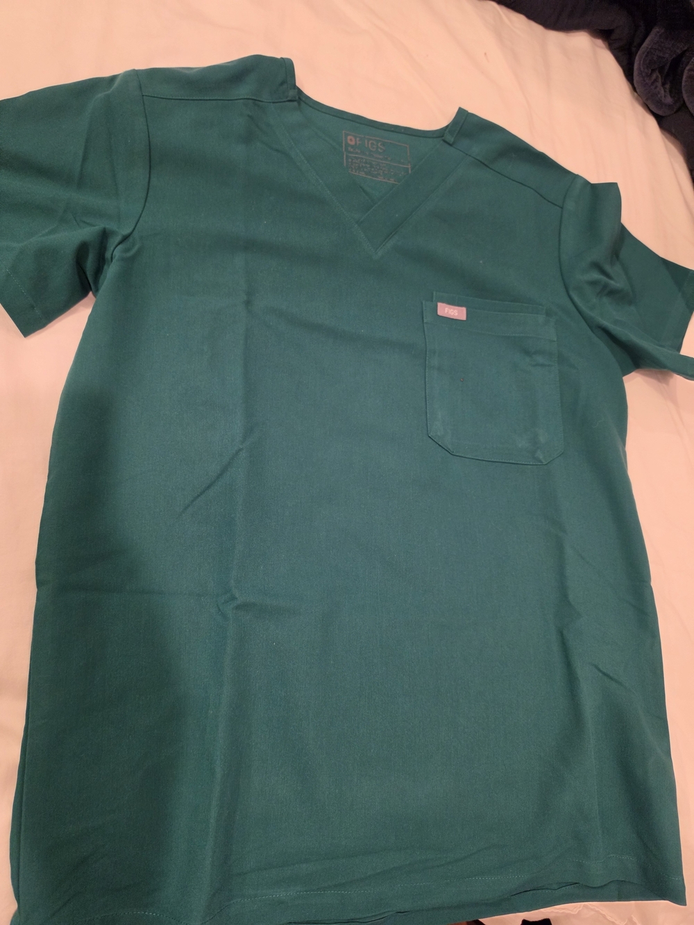 Figs Green V-Neck Men's Scrub Top And Jogger Pants